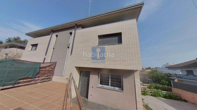 Foto df20ea54-050a-4e0b-bc71-ddc4fea03c44. Casa adossada a Can Parellada Terrassa