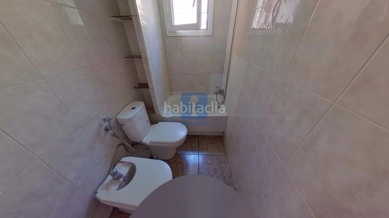 Foto c8230c82-1480-4754-bacd-806453346650. Pis a Sant Roc Badalona