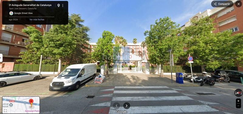 Foto ee1b7a33-8b61-4886-be46-b7ba37278aba. Aparcament cotxe a Centre Sant Just Desvern