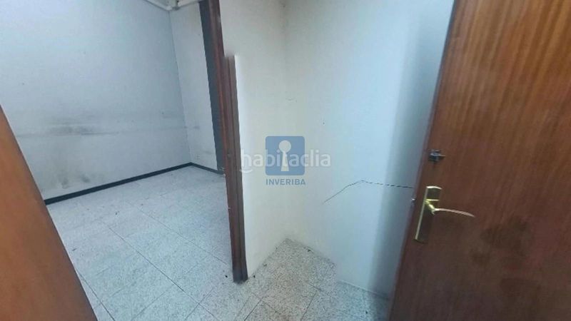 Foto 40409880-33dc-434e-9f50-b3f2efb9dd59. Local comercial a Barri de les Corts Barcelona