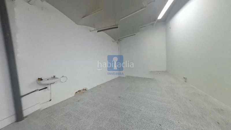 Foto 568dee93-6abc-4aed-bdf3-b3f4749f60fd. Local comercial a Barri de les Corts Barcelona