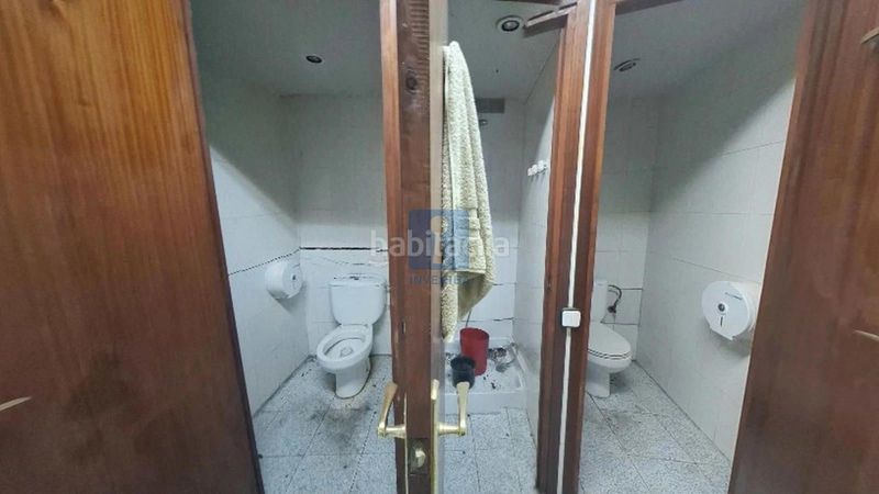 Foto 9b30f3e6-5c0a-4da7-8bf3-56b0f99e97b0. Local comercial a Barri de les Corts Barcelona