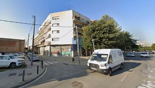 Aparcament cotxe a Arnau de Mercader