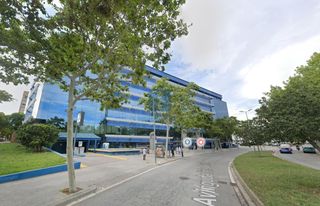 Ufficio  Vents. Oficina en venta en edificio blurbis de badalona, barcelona.