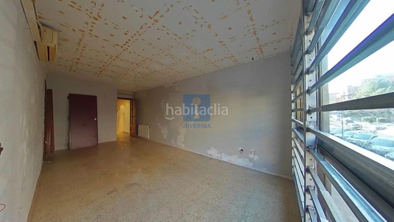 Piso en venta en calle guasch, , barcelona. en Badalona