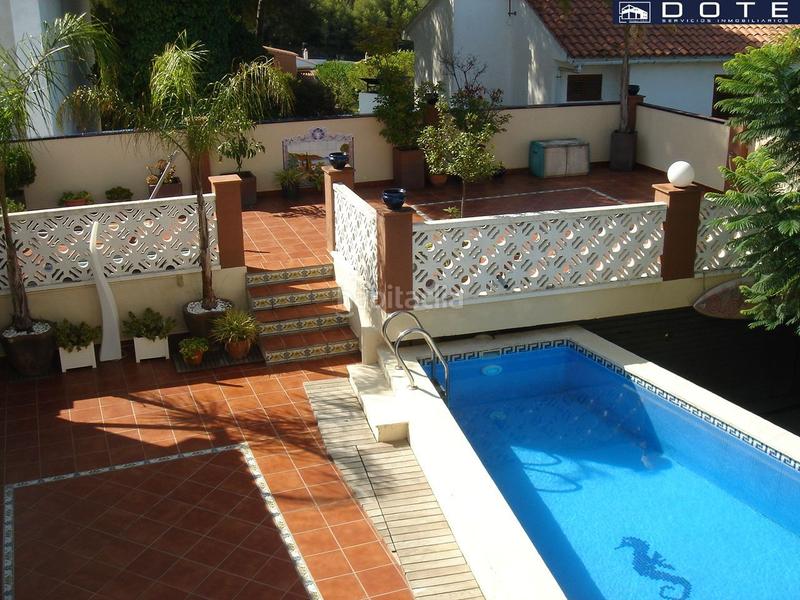 Foto bc292ba4-8239-4c96-ae2b-0d4f6cb16037. Casa a schiera con parcheggio piscina in La Mora Tarragona
