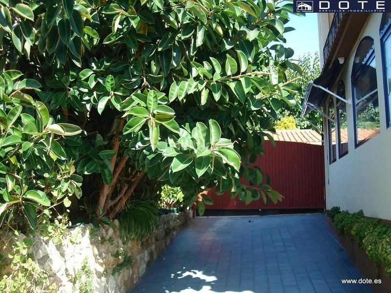 Foto cb9fa30d-28c1-4aa3-8fb3-4dad89898e51. Casa a schiera con parcheggio piscina in La Mora Tarragona