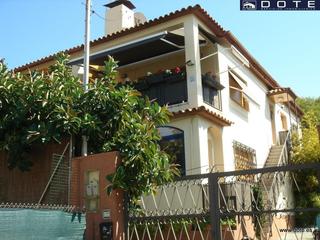 Reihenhaus in La Mora. Casa en la moratamarit costa dorada