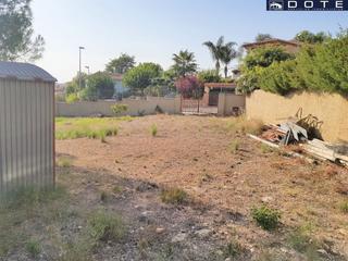 Finca rústica a Creixell. Parcela llana ideal para construir  en el centro de creixell