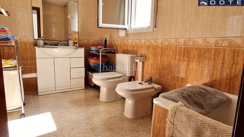 Foto c5d37d44-fccf-4052-89fd-da09dfe164e4. Casa adossada amb calefacció aparcament a Creixell
