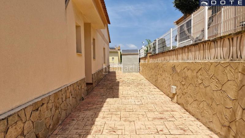 Foto 3f5fd231-fd1d-40bf-8ae1-2d7ed3eafef8. Chalet  independiente en planta en el corazón en Creixell