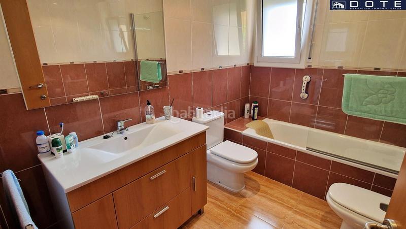 Foto 4f32e7c8-c125-47eb-895f-2d8975f40e67. Chalet  independiente en planta en el corazón en Creixell