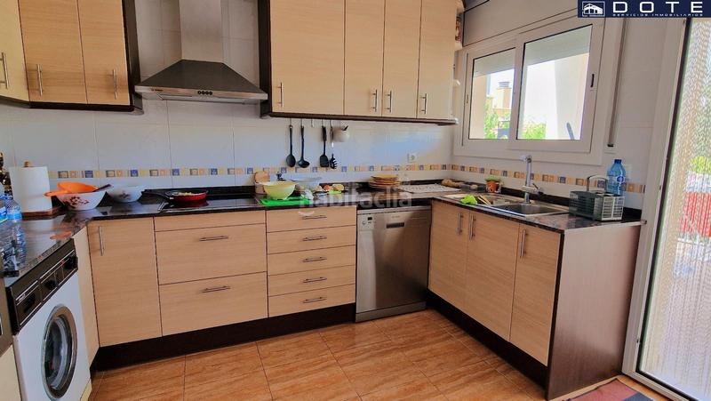 Foto b7708a5e-f38a-4c71-a351-214930f01ca4. Chalet  independiente en planta en el corazón en Creixell
