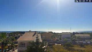 Casa adossada a Poblacin de Arroyo. Chalet pareado reformado a tres vientos en creixellmar, costa da