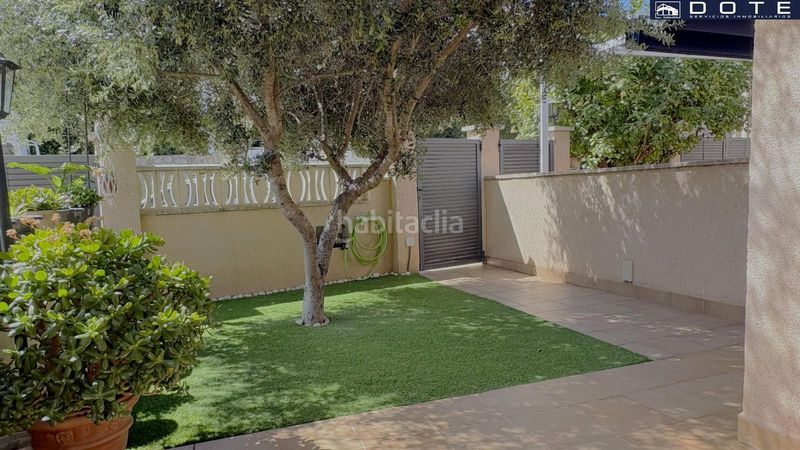 Foto 3f367532-49ff-48ed-88b2-24b69783ce14. Casa adossada amb aparcament a Creixell