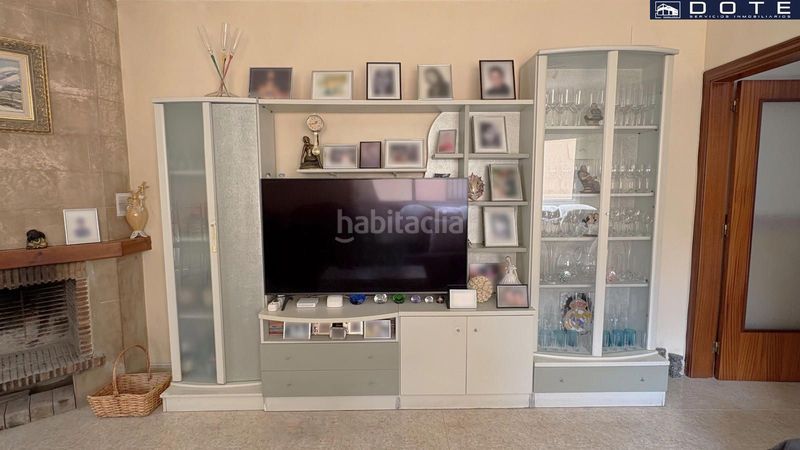 Foto 5f565453-1ea5-4db5-980b-ff8992daa869. Casa adossada amb aparcament a Creixell