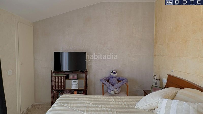 Foto 921a790c-9e85-49bc-bf0e-dc2ce4551614. Casa adossada amb aparcament a Creixell