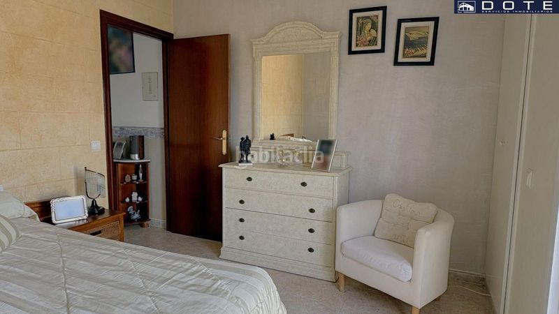 Foto c10a71c0-1a0e-4f96-9798-b216b075deee. Casa adossada amb aparcament a Creixell