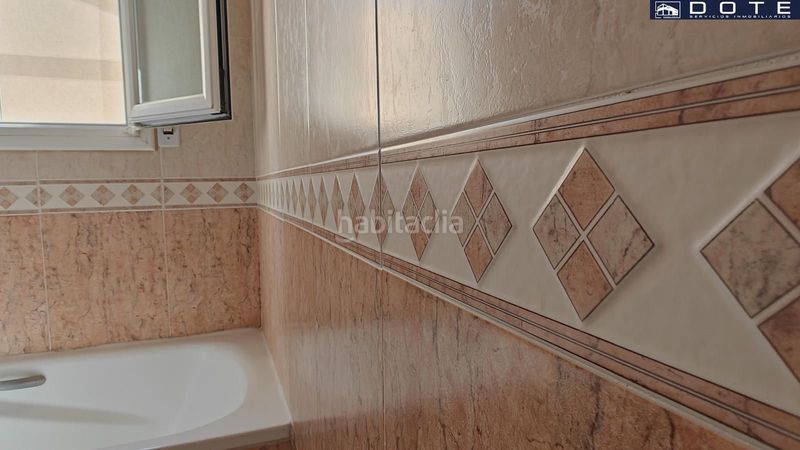 Foto d8a4bb1e-8c7e-4057-9a16-ef745be9b223. Casa adossada amb aparcament a Creixell