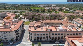 Ático en Roda de Barà. Ático con solarium privado en el centro de roda de bará, costa d