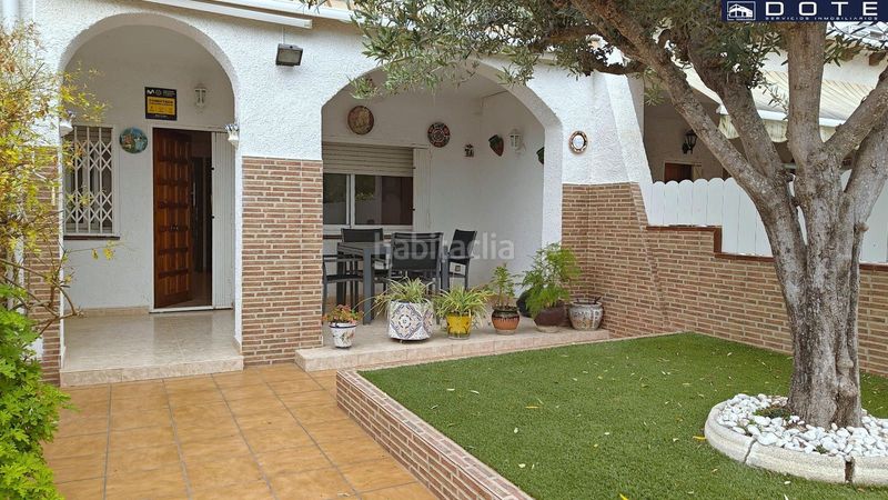 Foto 0860ffef-dd76-49e9-8e7e-c85a82538c40. Casa adossada amb aparcament a Creixell
