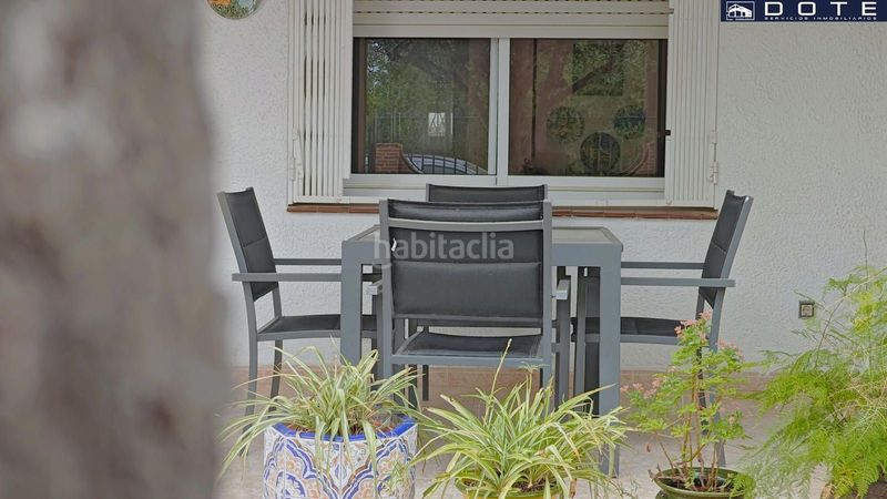 Foto 1daec31c-70b5-49c2-86b3-2984dc80a443. Casa adossada amb aparcament a Creixell