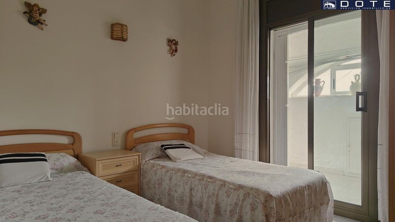 Foto 4bb58e96-8ee9-4513-a09d-c514801a5124. Casa adossada amb aparcament a Creixell