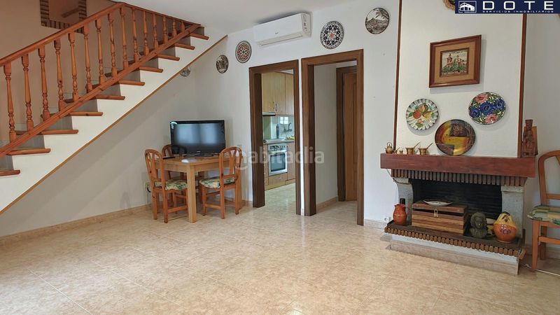 Foto d48817ae-52af-43dd-a9e6-0b98857e9ee8. Casa adossada amb aparcament a Creixell