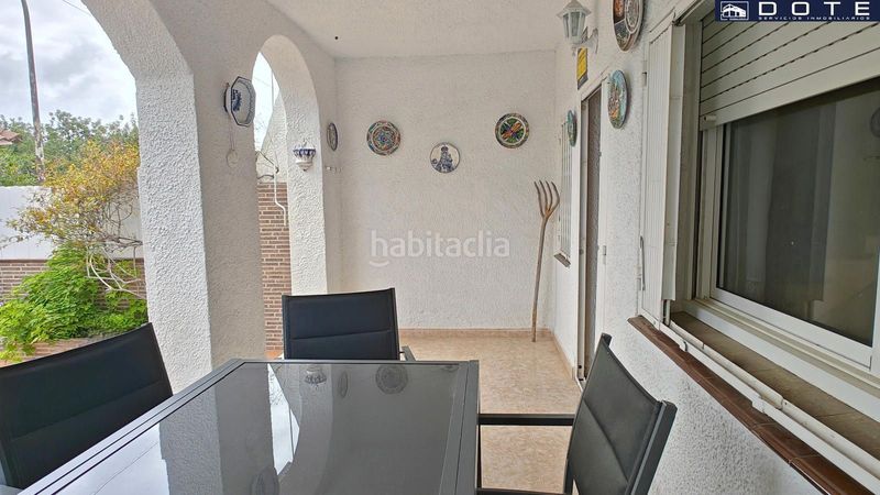 Foto e46001f9-c342-4158-9da6-2d2a37dfb7d8. Casa adossada amb aparcament a Creixell