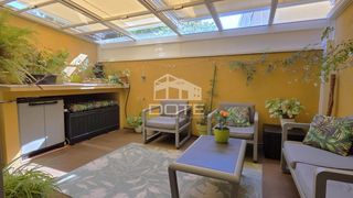 Etagenwohnung in Creixell. Bajo con terraza con pérgola de cristal en el centro de creixell