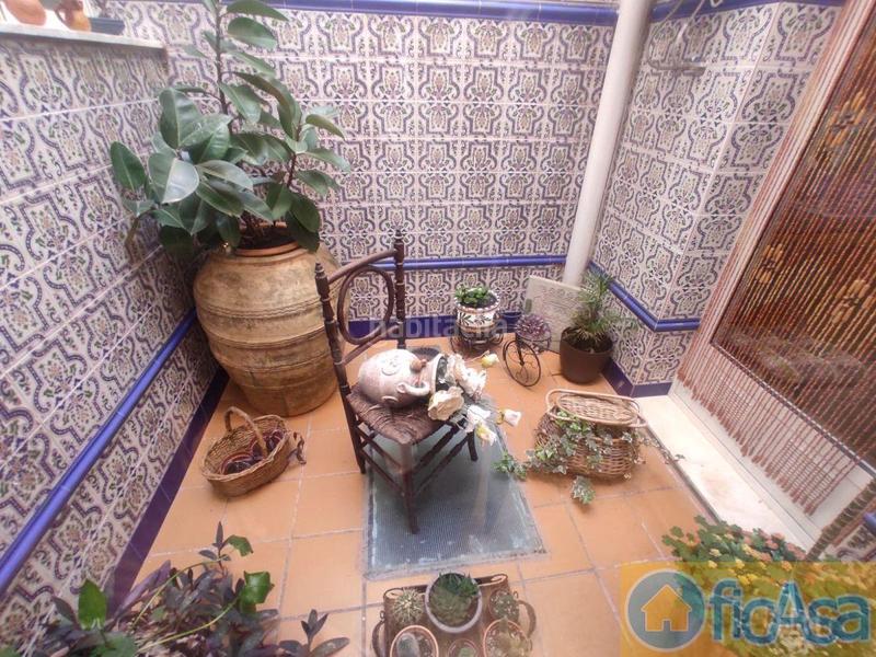 Foto 6b5739ad-aa71-4eb0-9930-426a04d6672c. Casa adossada amb aparcament a Avenida Alemania-Italia Villarreal / Vila - real