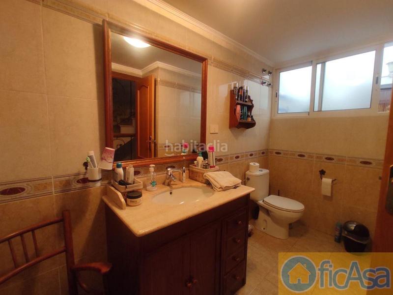 Foto c39afdcc-d856-434e-ace9-ef1607289dde. Casa adossada amb aparcament a Avenida Alemania-Italia Villarreal / Vila - real