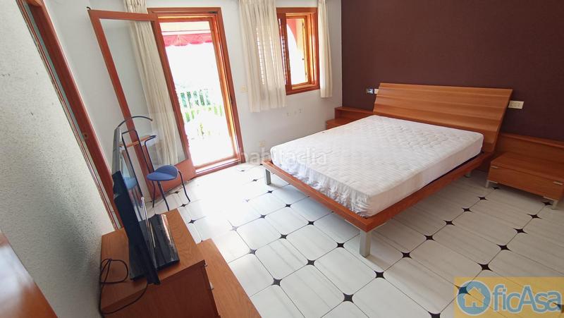 Foto e6b3f796-0f3d-4c9d-96e6-75ae09935244. Casa adossada amb aparcament piscina a Heliópolis Benicasim / Benicàssim