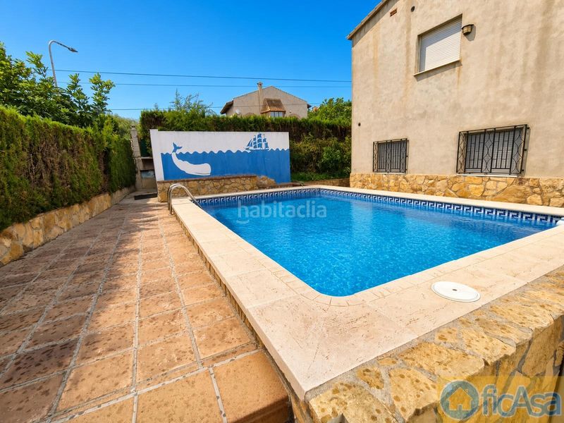 Foto 0f8c5df2-f405-49ba-81c3-618f820ff3be. Casa amb aparcament piscina a Borriol