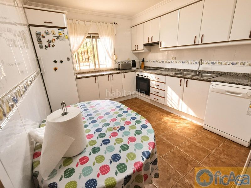 Foto 11f195cf-eeea-4dcc-bd87-55b8c469f722. Casa amb aparcament piscina a Borriol