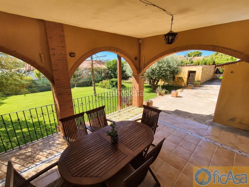 Foto 8a437627-34f7-44e1-b550-bb77453d6950. Casa amb aparcament piscina a Borriol