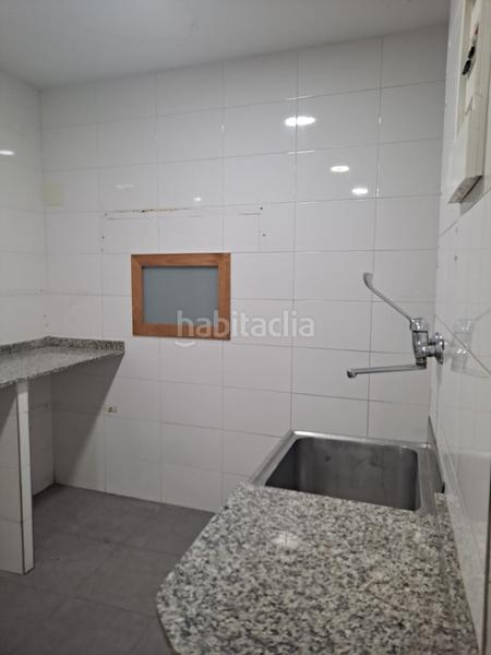 Foto 283d003f-a6e9-46bc-8124-6cdca7862f54. Locale commerciale con riscaldamento in Plaza Illes Columbretes Castellón de la Plana