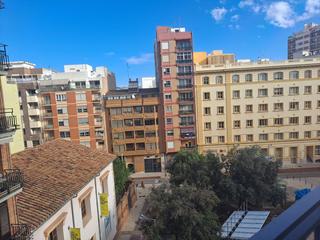 Pis a Plaza de maría agustina 6. Piso en centro