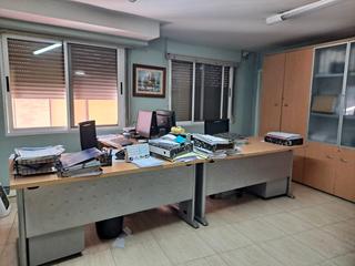 Oficina a Carrer de cerdà de tallada 8. Despacho. oficinas entresuelo