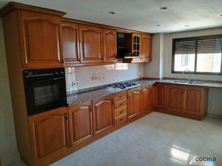 Piso en Parque Geólogo José Royo Gómez. Ref. 93 sensal 5 habitaciones