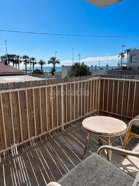 Foto 01f62267-9d19-4cd1-af76-dedc2efa3bc6. Casa aparellada amb xemeneia calefacció aparcament a Almazora / Almassora