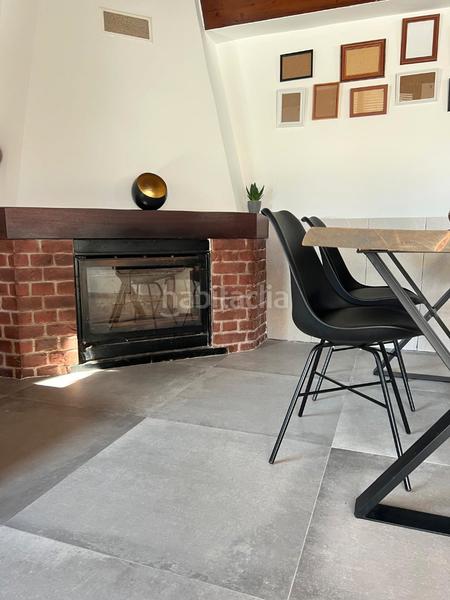 Foto 258c61e4-0538-4903-be33-ed60a4b4fff7. Casa aparellada amb xemeneia calefacció aparcament a Almazora / Almassora