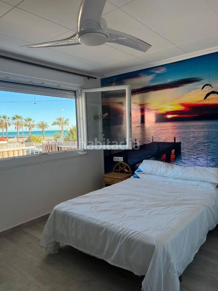 Foto 9f3622a3-8fc8-4f42-854d-bf4f94adf27e. Casa aparellada amb xemeneia calefacció aparcament a Almazora / Almassora