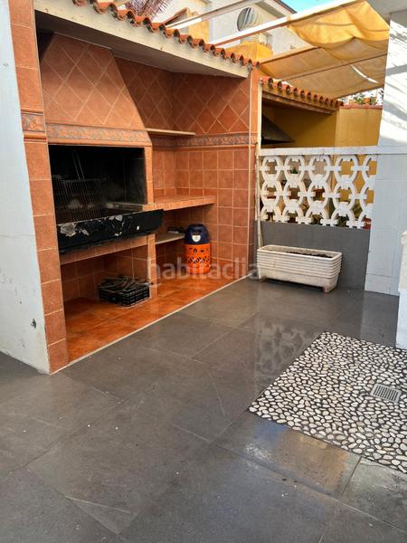 Foto ceaae732-b945-4675-9a25-c173cc523747. Casa aparellada amb xemeneia calefacció aparcament a Almazora / Almassora