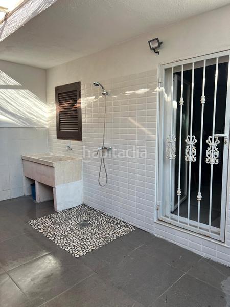 Foto e6a1b9da-a36f-41b8-bfd4-74007a09cbbd. Casa aparellada amb xemeneia calefacció aparcament a Almazora / Almassora