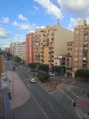 Pis a Hospital - Plaza del Real. Piso centrico