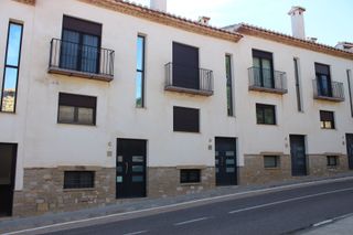 Casa in Plaza iglesia. Casa con 3 habitaciones con parking y vistas a la montaña