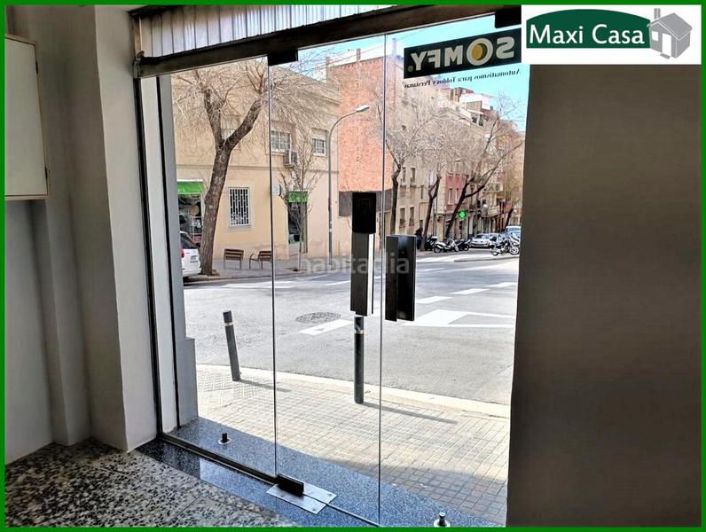 Foto 7ebeea89-3e59-4b99-9ab4-5cd3ba43a7b5. Alquiler local comercial local con muchas posibilidades en el guinardo en Barcelona