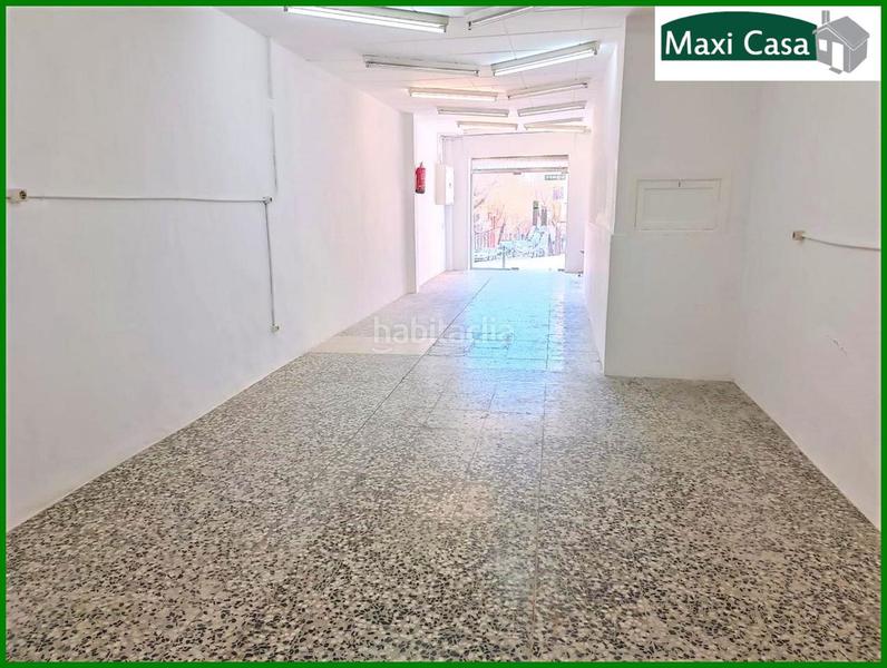 Foto cf5d38f9-18d8-4bfa-a0f0-e64f63e9ea60. Alquiler local comercial local con muchas posibilidades en el guinardo en Barcelona