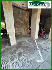 Rent Car parking  Carrer de francesc carbonell. Alquiler plaza de parking sarriàsant gervasi
